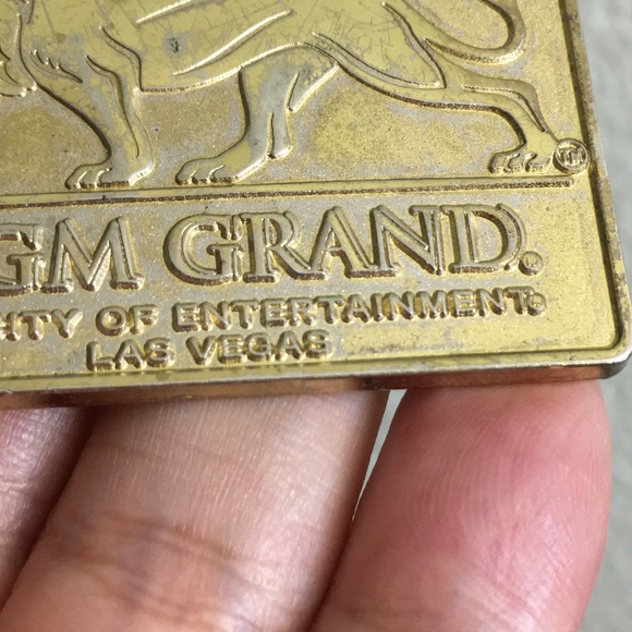🖤Vtg MGM GRAND big charm/pendant - Picture 5 of 13